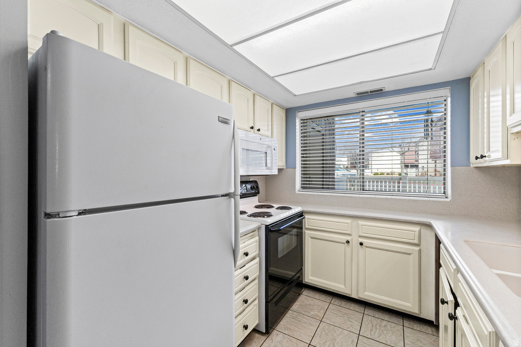 325 E 2550 N #22 North Ogden, UT 84414