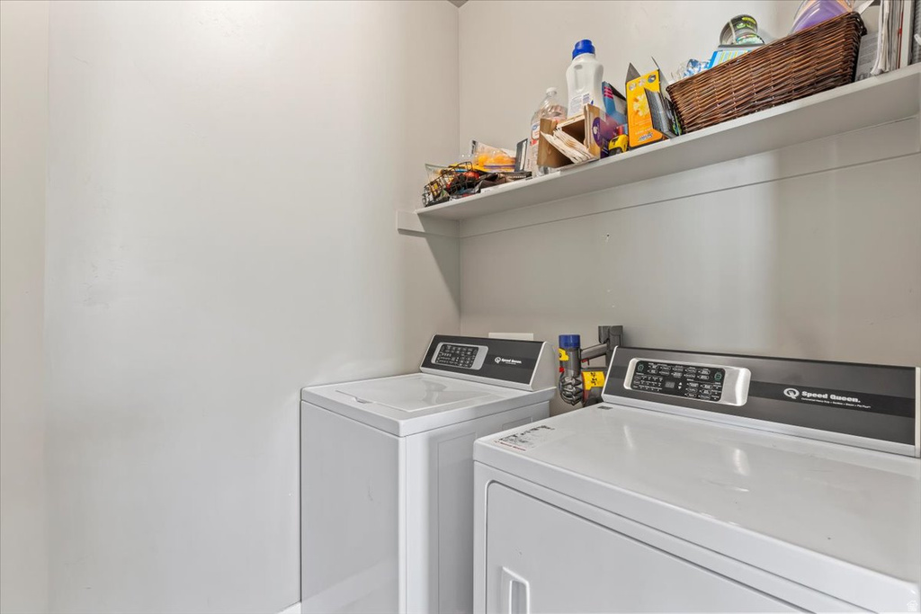 969 W MONTAUK LN Stansbury Park, UT 84074