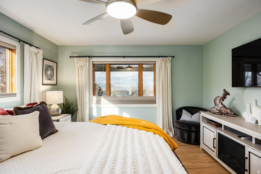 1118 S OAK HILLS WAY Salt Lake City, UT 84108