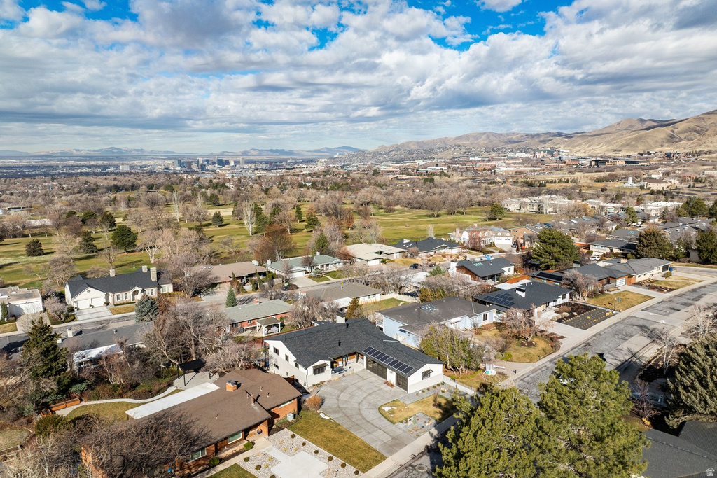 1118 S OAK HILLS WAY Salt Lake City, UT 84108