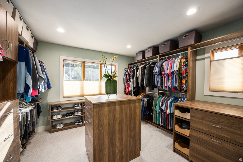 1118 S OAK HILLS WAY Salt Lake City, UT 84108