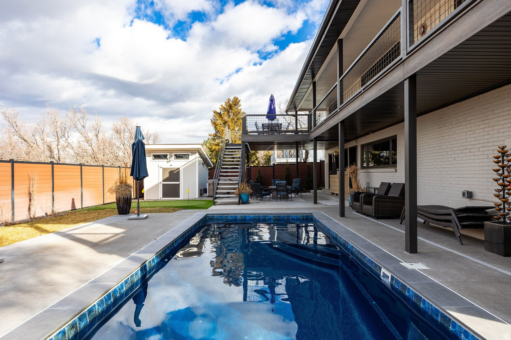 1118 S OAK HILLS WAY Salt Lake City, UT 84108