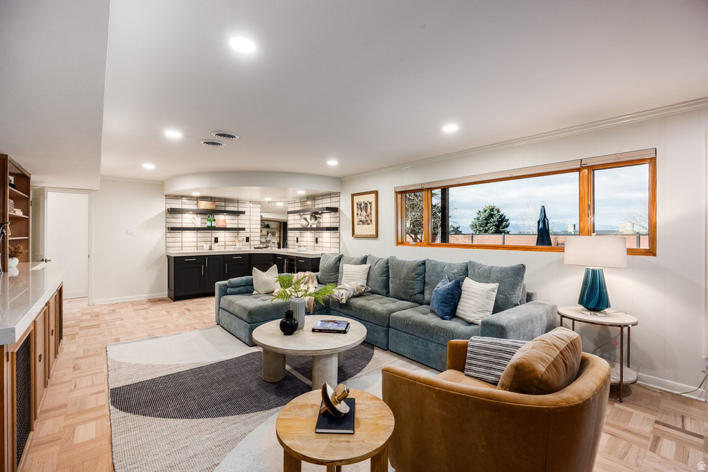 1118 S OAK HILLS WAY Salt Lake City, UT 84108