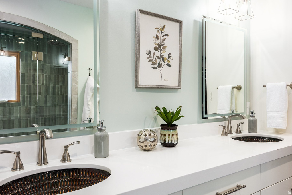 1118 S OAK HILLS WAY Salt Lake City, UT 84108