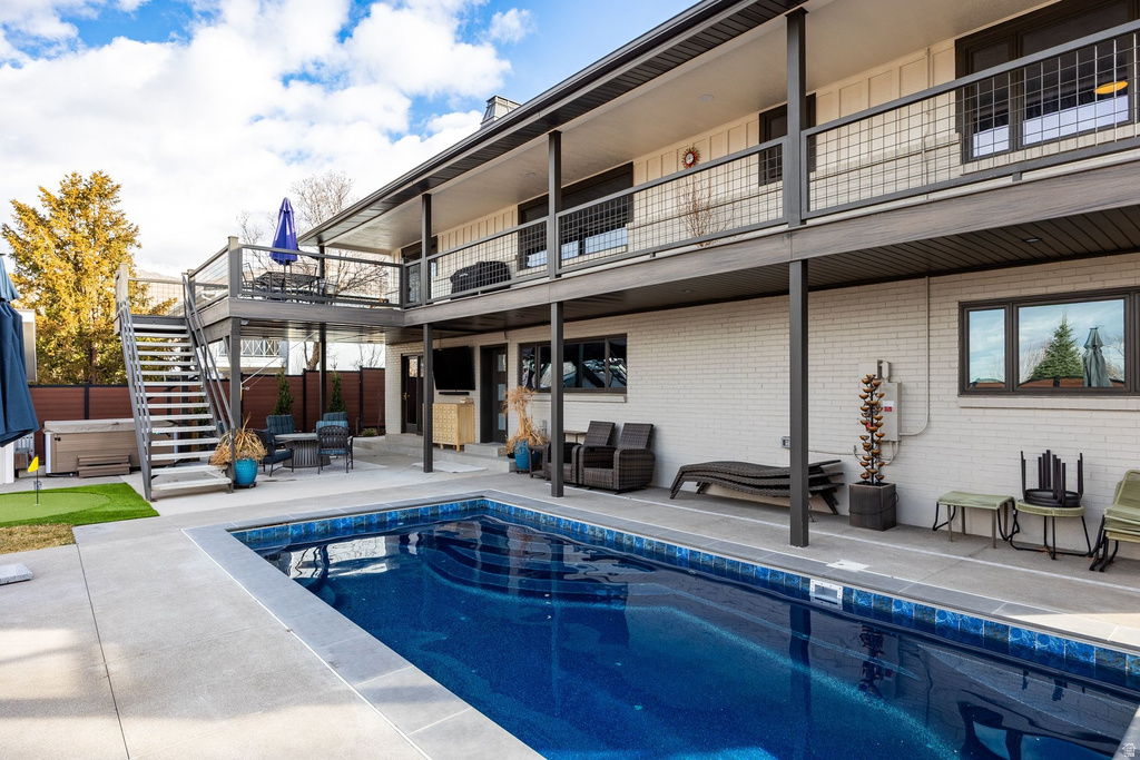 1118 S OAK HILLS WAY Salt Lake City, UT 84108