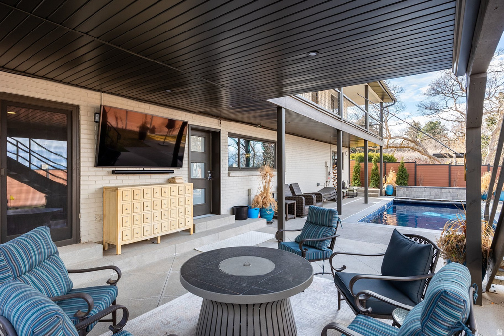 1118 S OAK HILLS WAY Salt Lake City, UT 84108