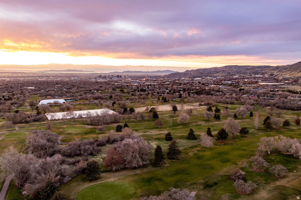 1118 S OAK HILLS WAY Salt Lake City, UT 84108