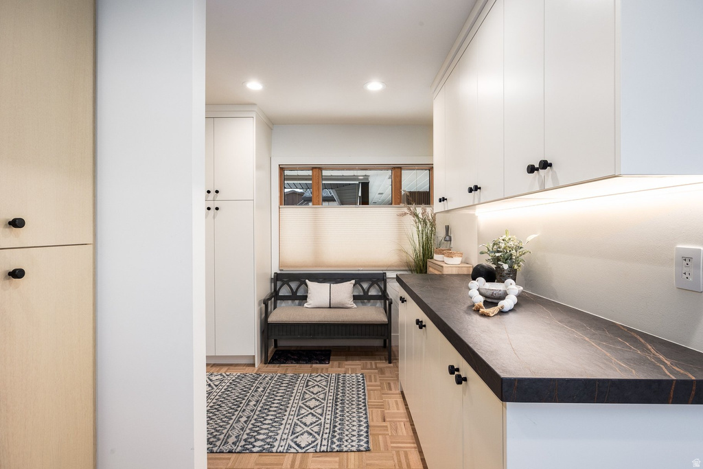 1118 S OAK HILLS WAY Salt Lake City, UT 84108