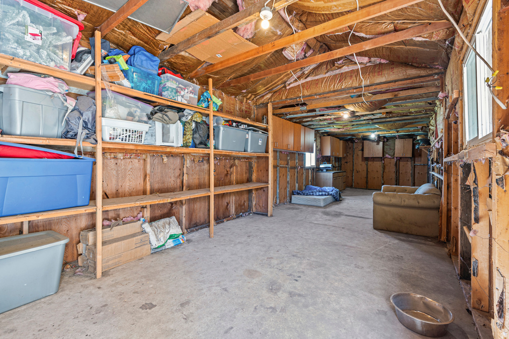 5785 S 6000 W Hooper, UT 84315