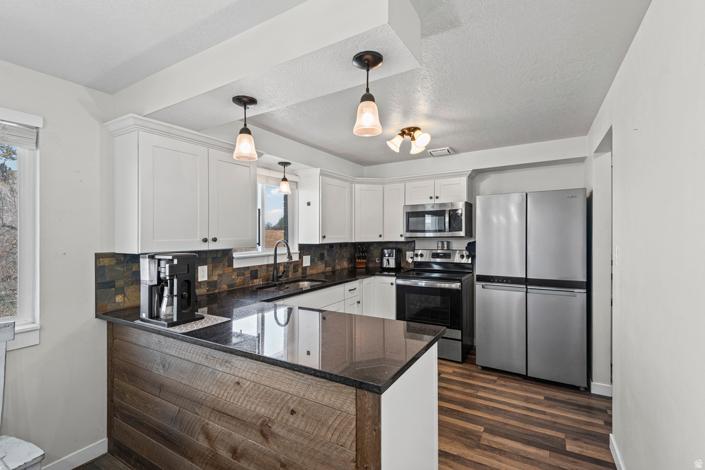 5785 S 6000 W Hooper, UT 84315