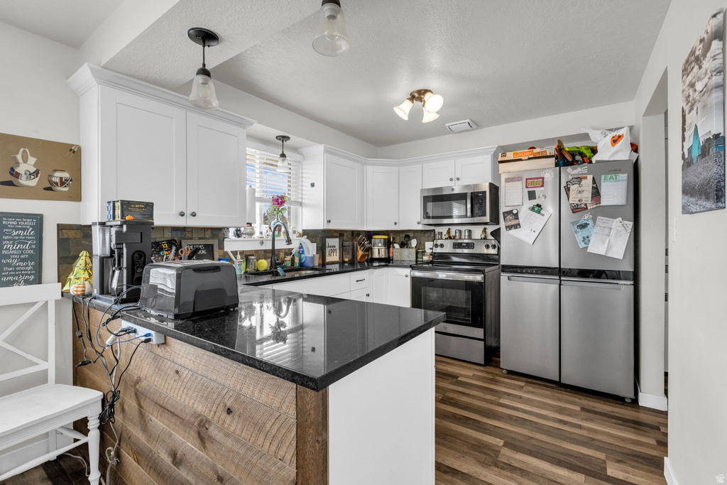 5785 S 6000 W Hooper, UT 84315