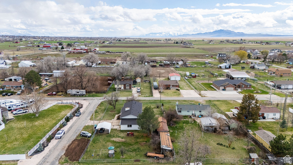 5785 S 6000 W Hooper, UT 84315