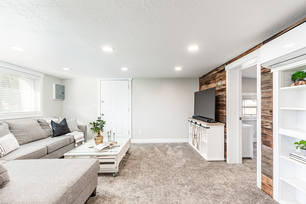 1556 W 13400 S Riverton, UT 84065