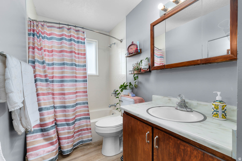 4502 W WOODGROVE DR West Valley City, UT 84120