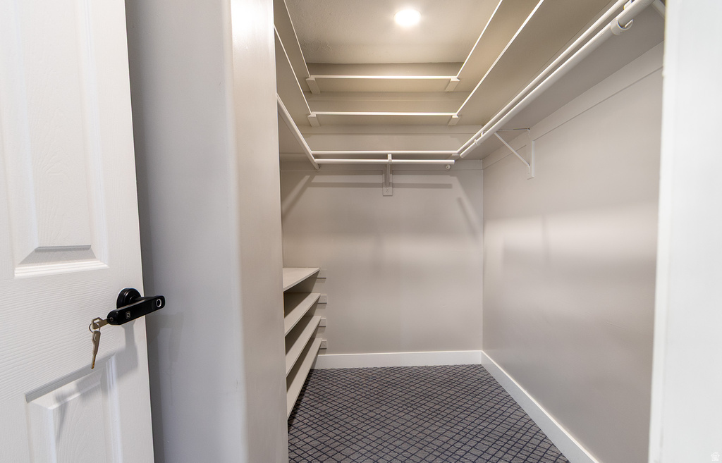 6389 S MILL VALLEY CT Salt Lake City, UT 84118