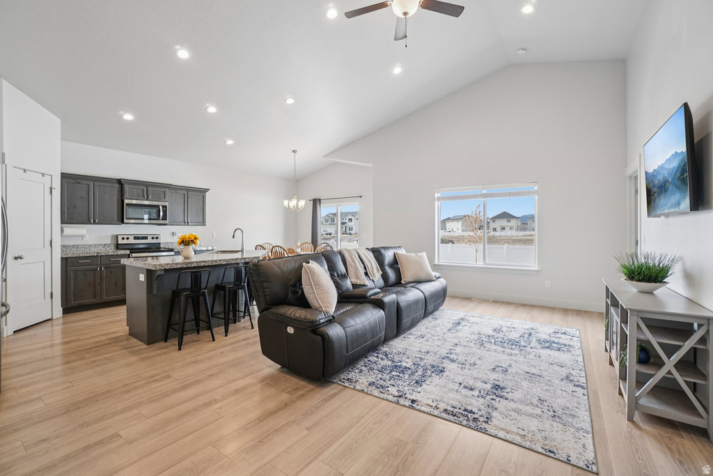 3747 N DEEPWATER DR Eagle Mountain, UT 84005