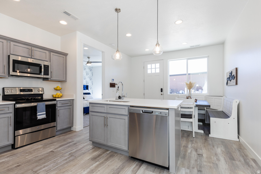 526 N RICHLAND VALLEY ST #10 Garden City, UT 84028