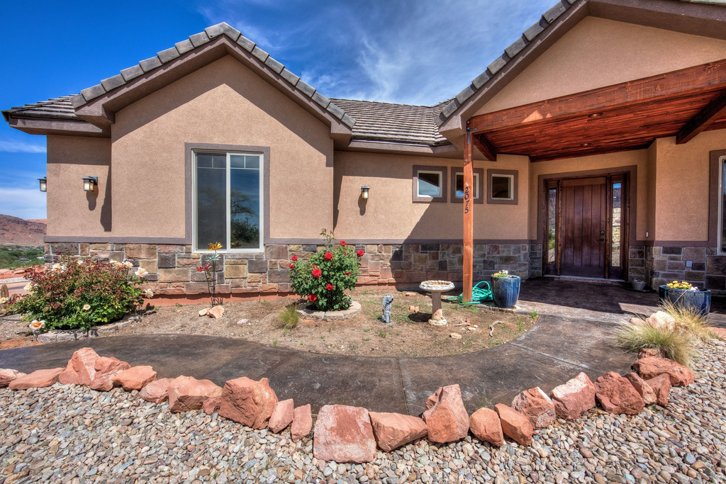 2075 S MUNSEY DR Moab, UT 84532