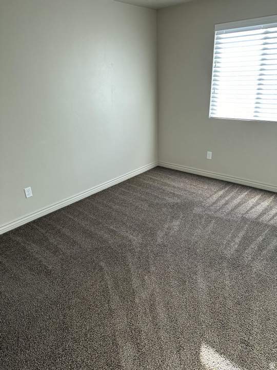 1157 W EXCALIBUR WAY West Haven, UT 84401