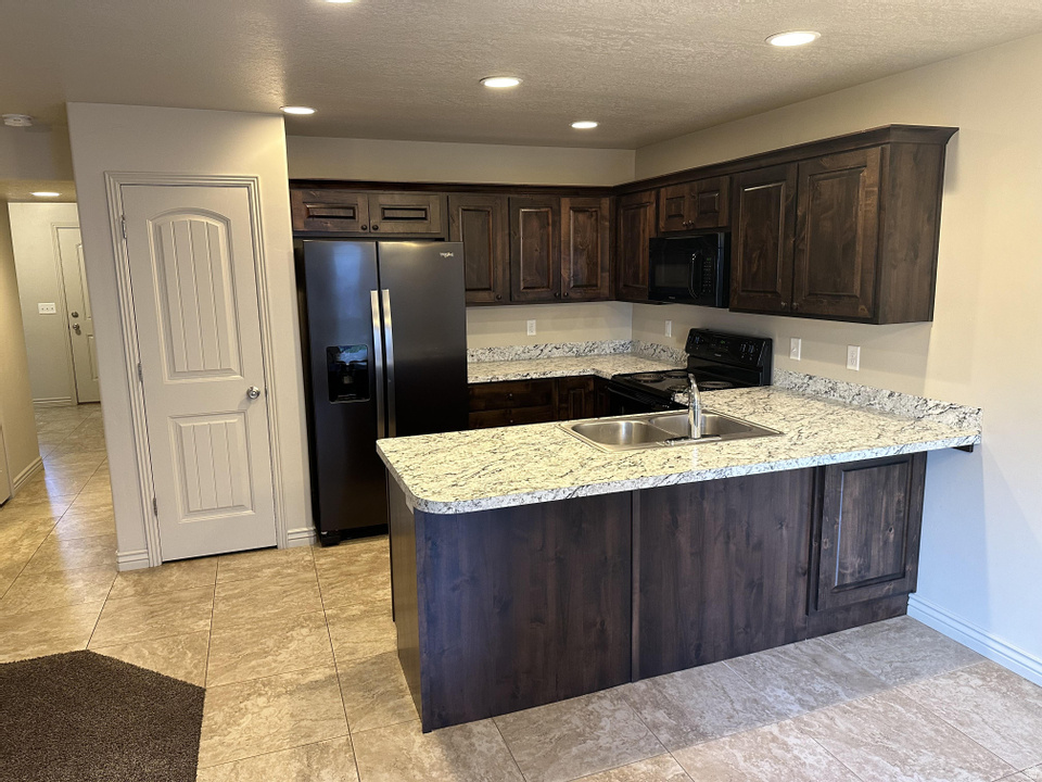 1157 W EXCALIBUR WAY West Haven, UT 84401