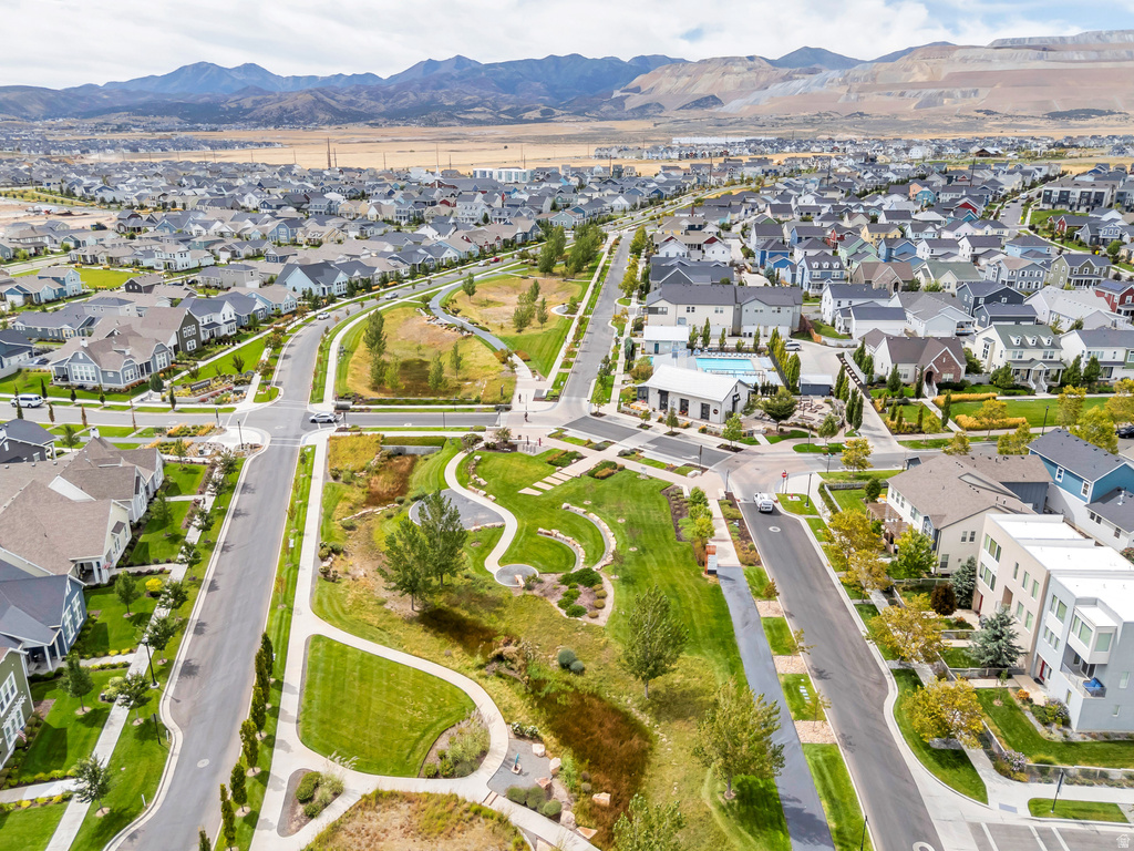 6101 W LAKE AVE South Jordan, UT 84009