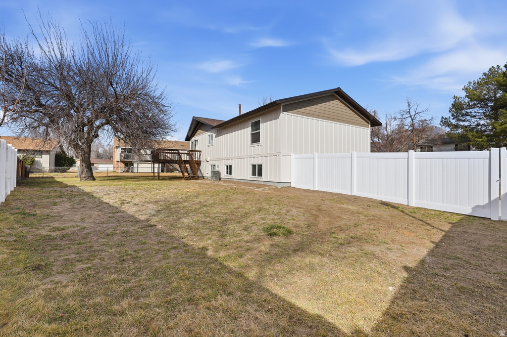 9828 S PINEHURST DR Sandy, UT 84092