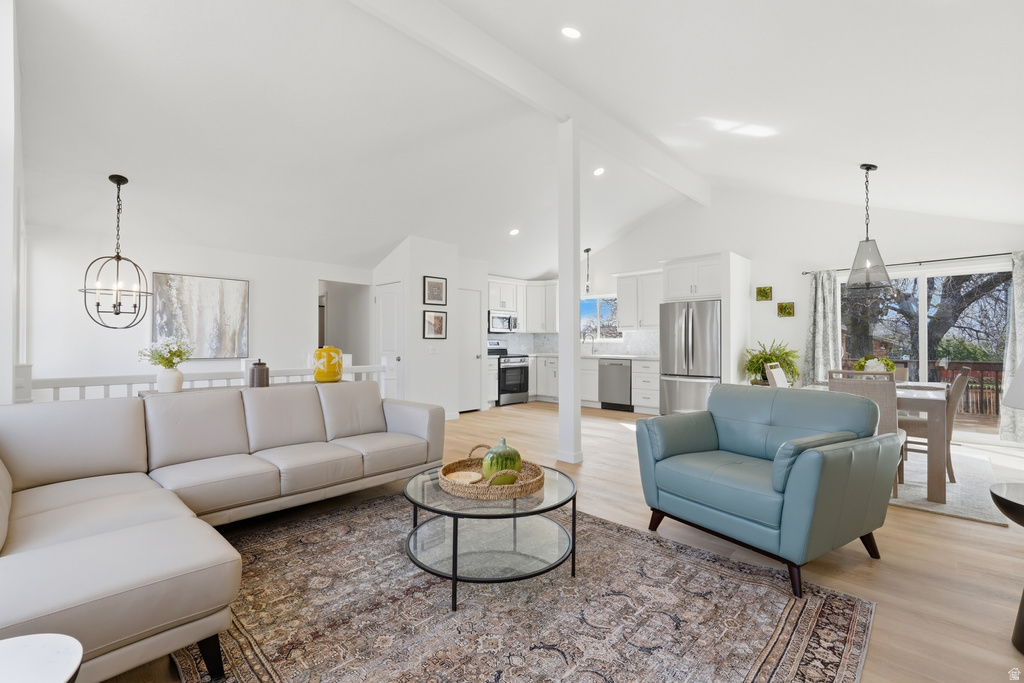 9828 S PINEHURST DR Sandy, UT 84092