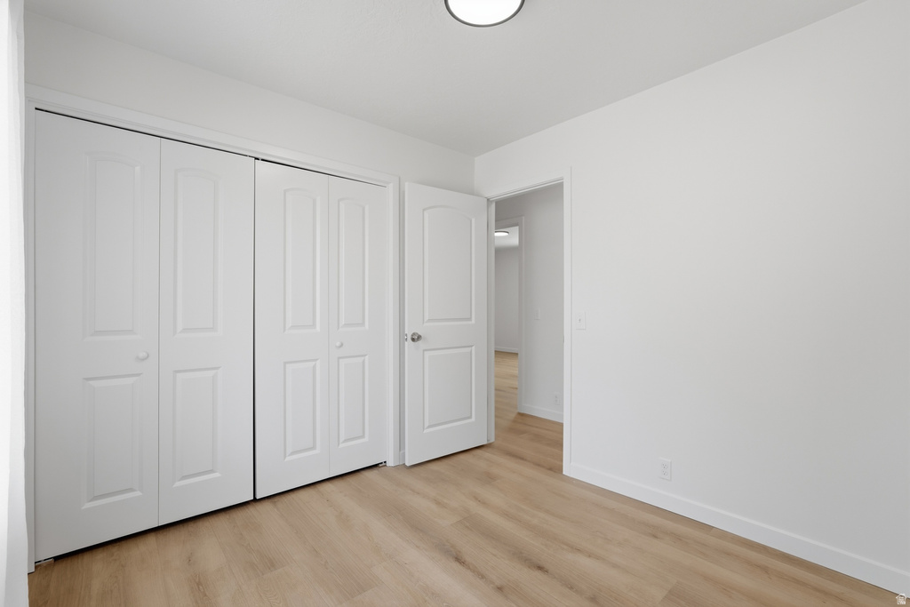 9828 S PINEHURST DR Sandy, UT 84092