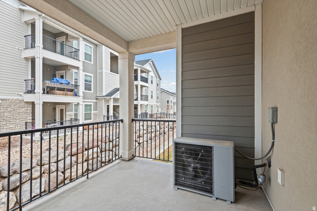 1776 W NEWCASTLE LN Saratoga Springs, UT 84045