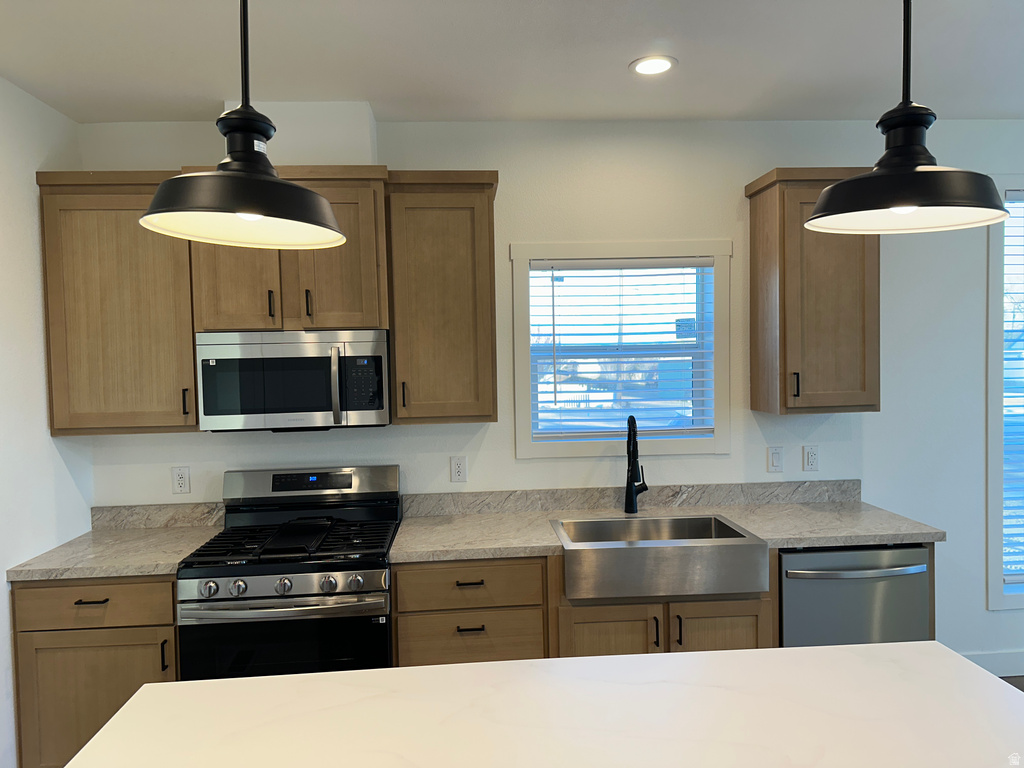 245 N 100 W Huntington, UT 84528