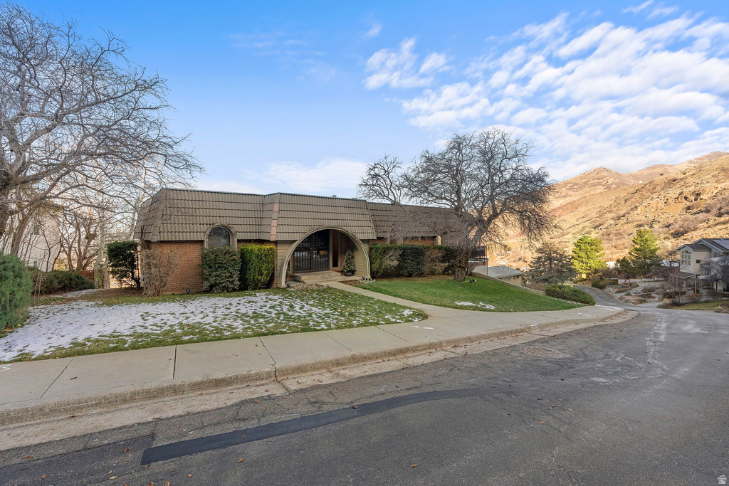 3252 S TETON DR Salt Lake City, UT 84109