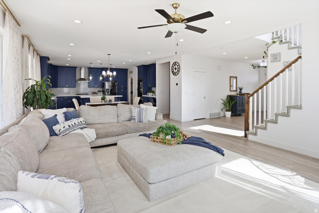 271 N 110 W Vineyard, UT 84059