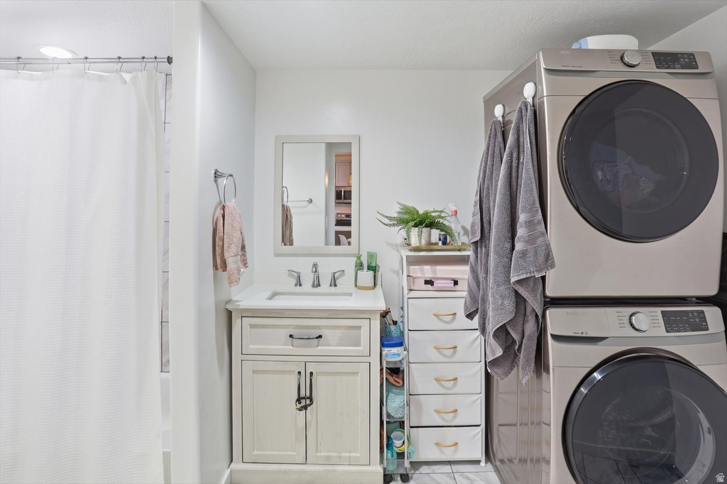 271 N 110 W Vineyard, UT 84059