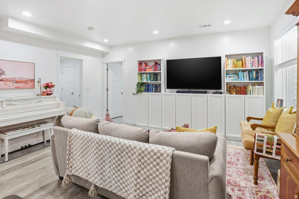 271 N 110 W Vineyard, UT 84059