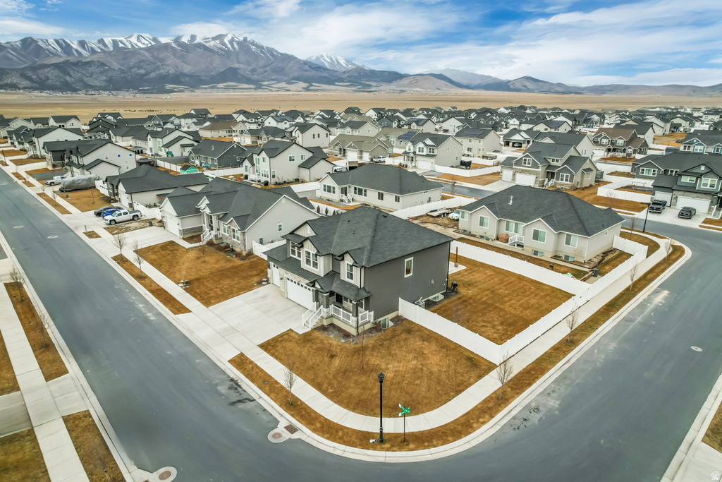 205 E CRANER PEAK DR Eagle Mountain, UT 84005