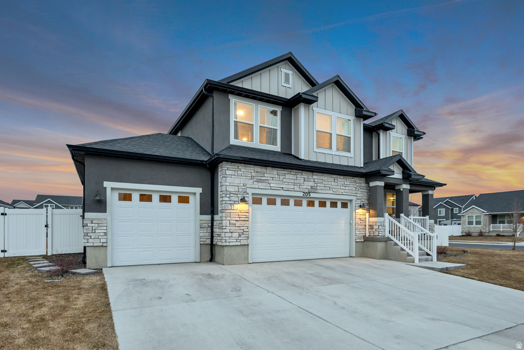 205 E CRANER PEAK DR Eagle Mountain, UT 84005
