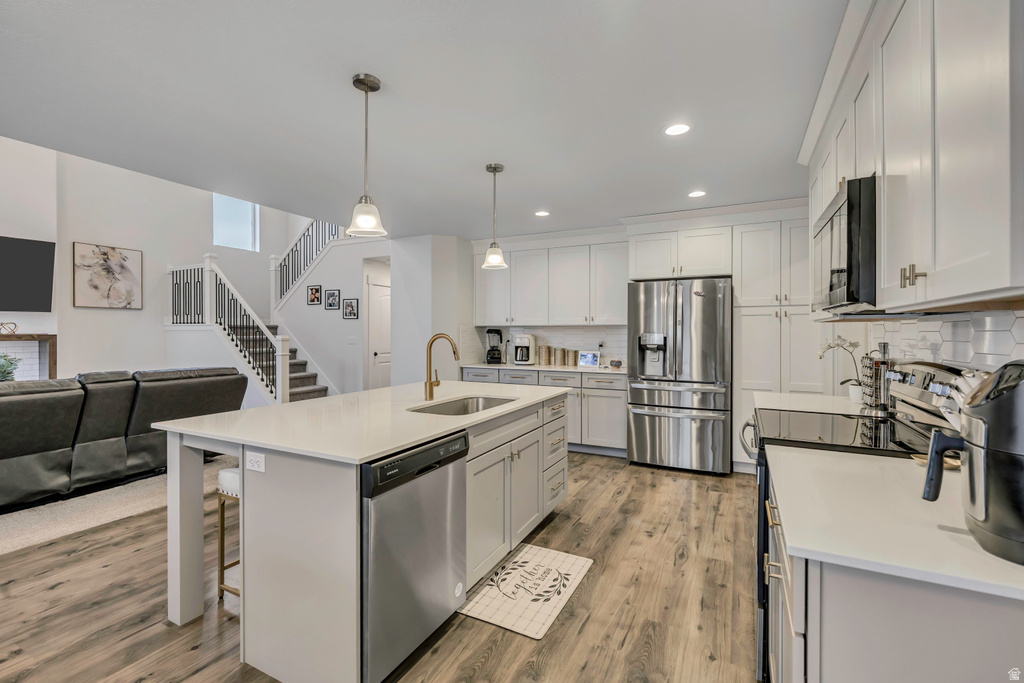 205 E CRANER PEAK DR Eagle Mountain, UT 84005