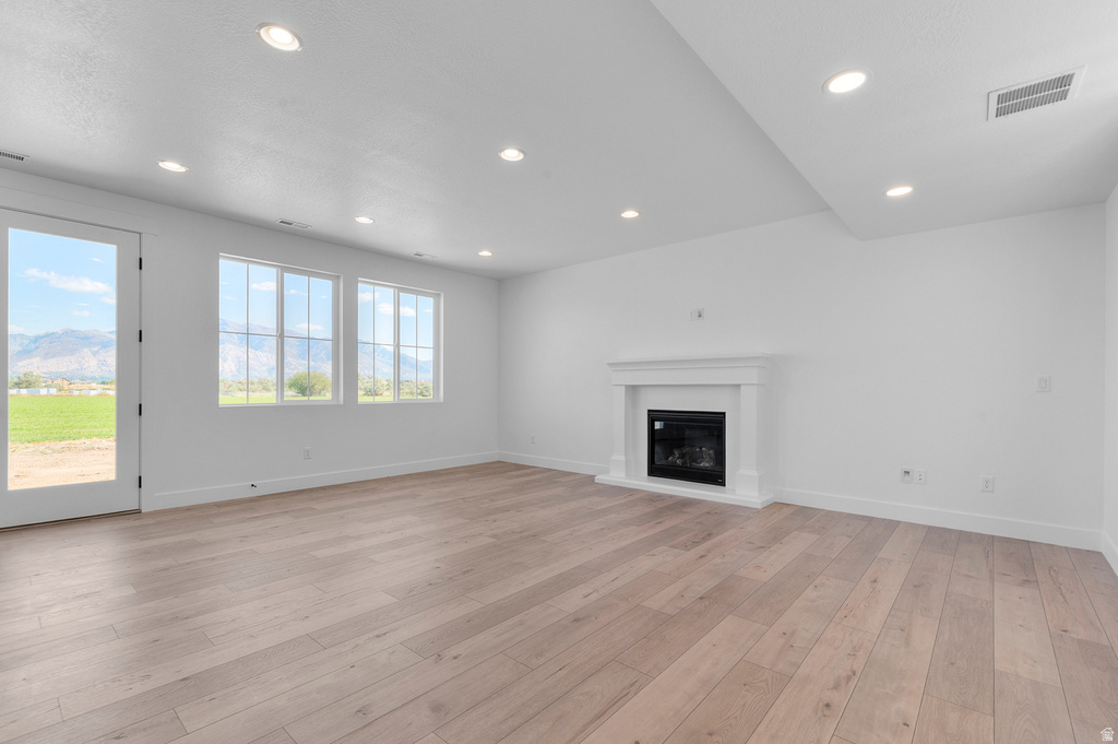 1944 S 2425 W West Haven, UT 84401