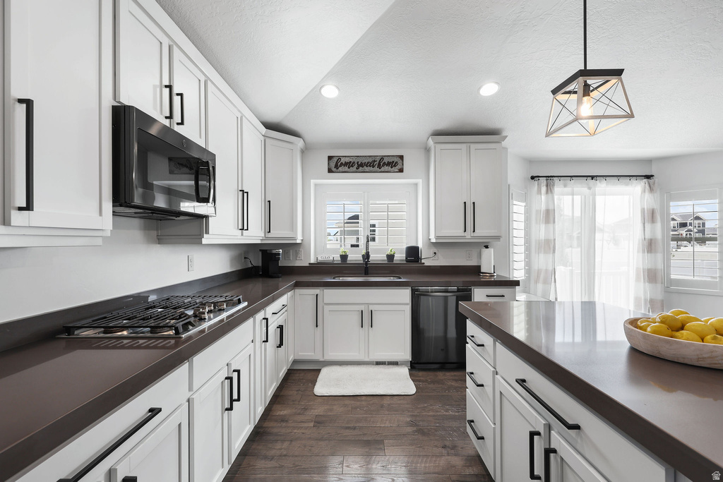 8339 S ALLISON BEND DR West Jordan, UT 84081