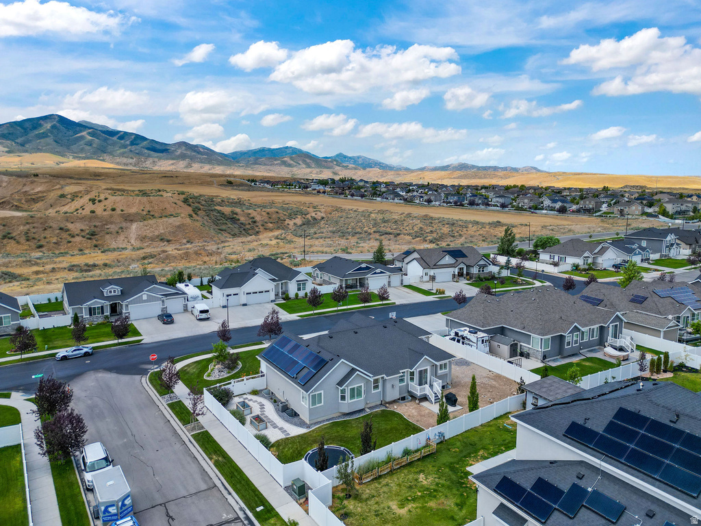 8339 S ALLISON BEND DR West Jordan, UT 84081