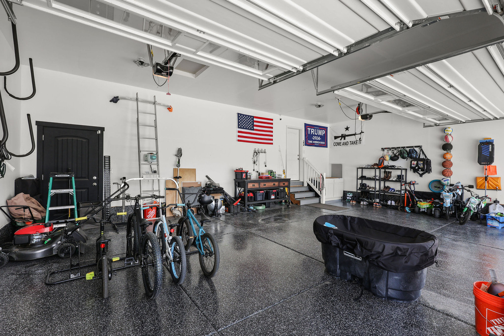 8339 S ALLISON BEND DR West Jordan, UT 84081