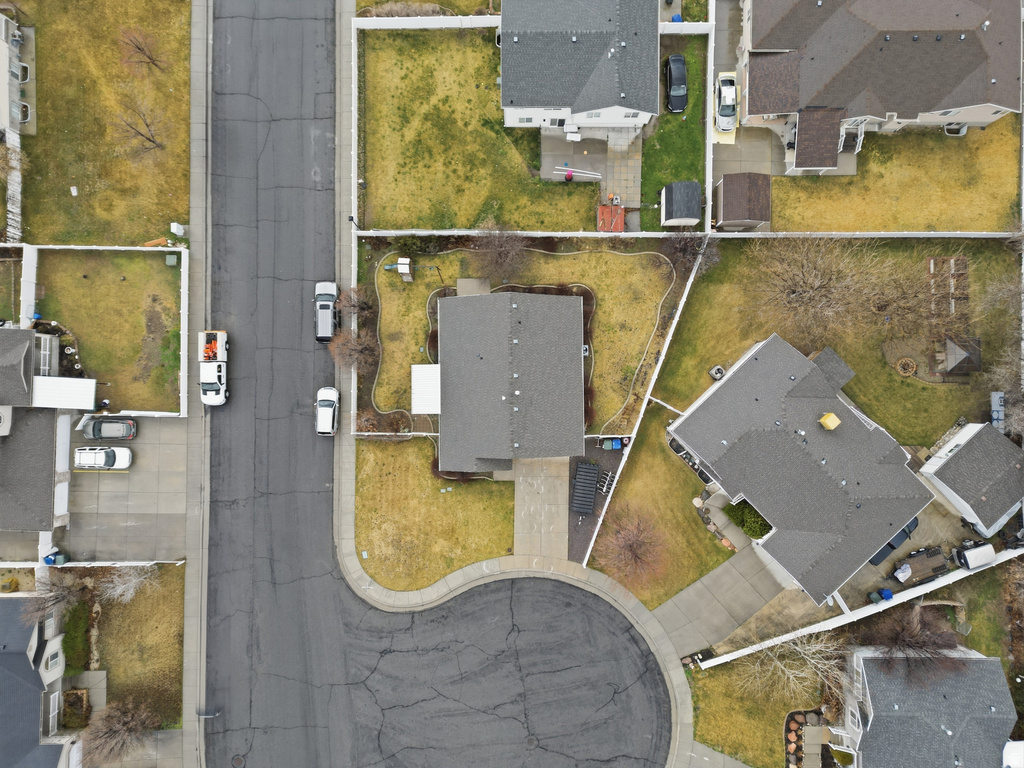 3272 S SHARAL CIR West Valley City, UT 84128