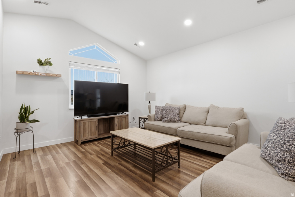 3272 S SHARAL CIR West Valley City, UT 84128