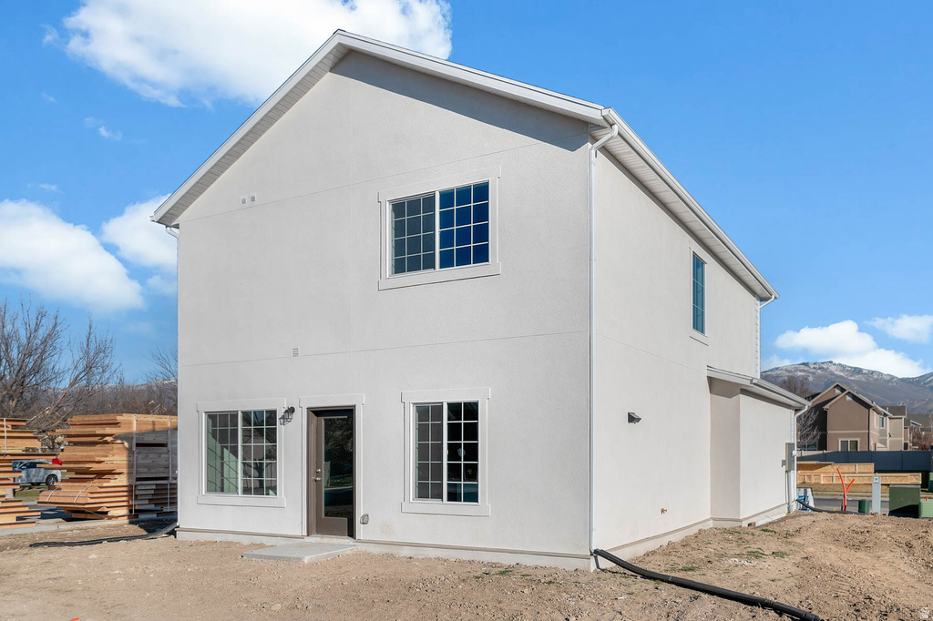 997 N AMBERLY DR North Salt Lake, UT 84054