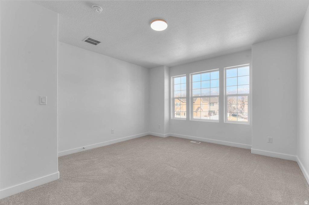 997 N AMBERLY DR North Salt Lake, UT 84054