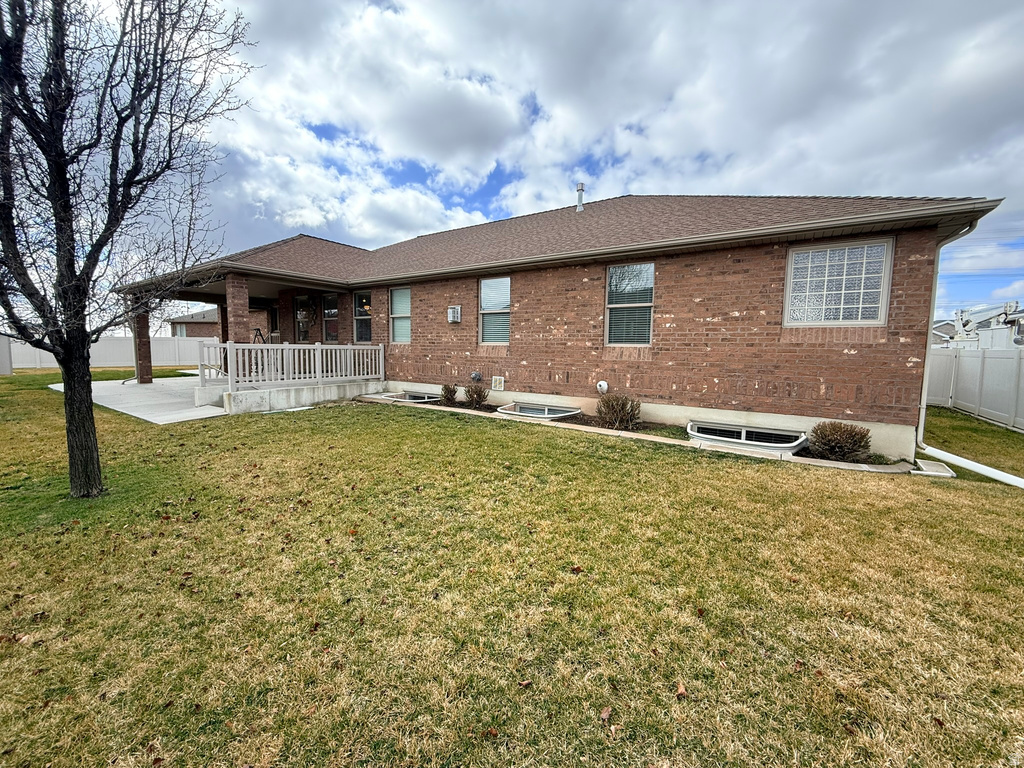 1492 N 1615 W Clinton, UT 84015