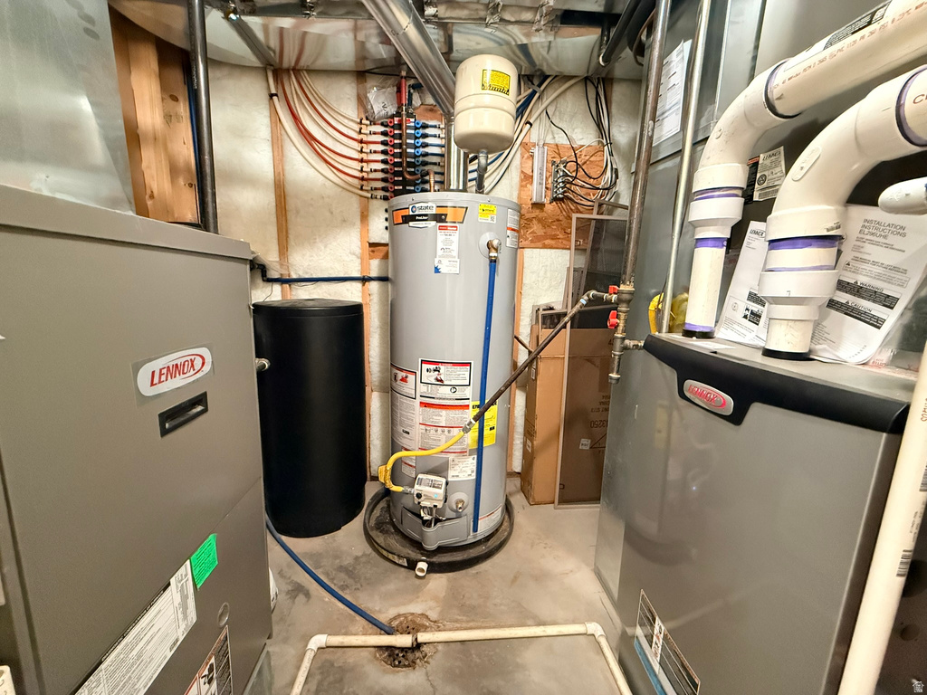 1492 N 1615 W Clinton, UT 84015