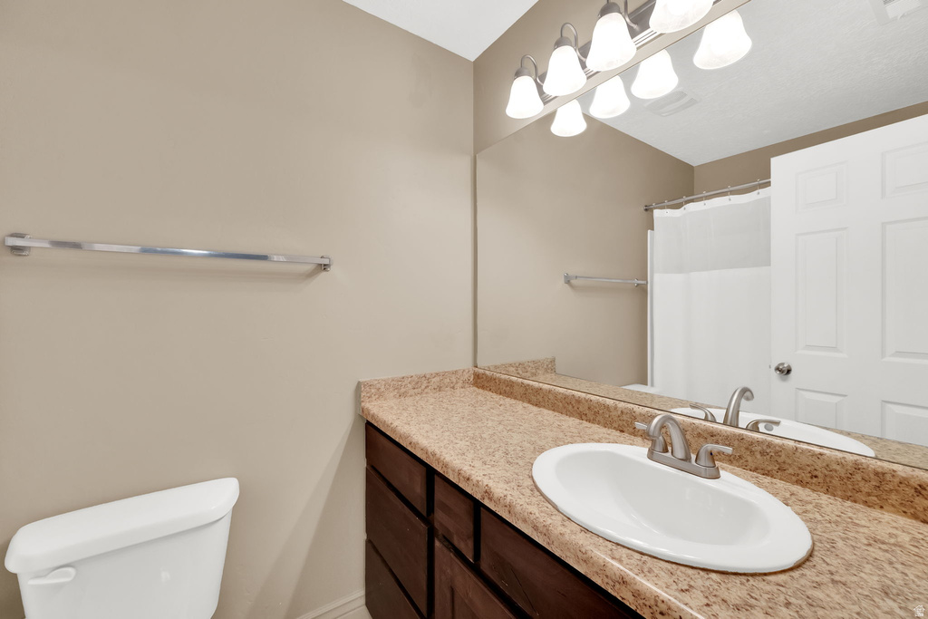 36 E OPEQUON RD Sandy, UT 84070