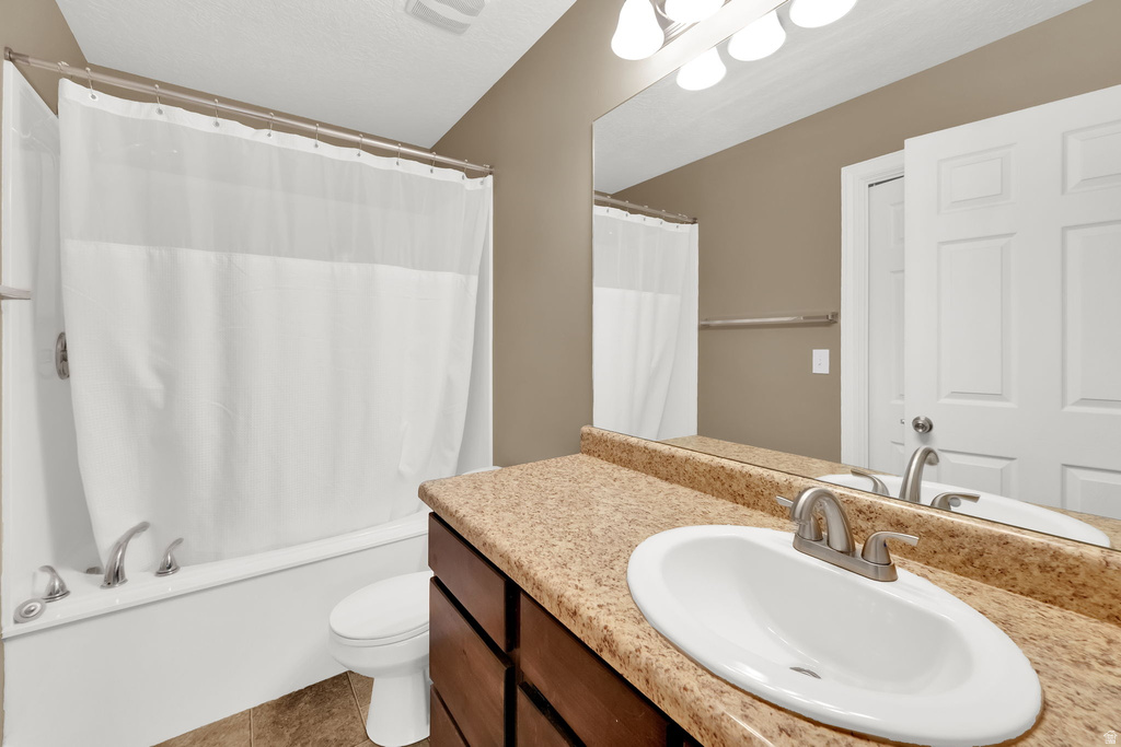 36 E OPEQUON RD Sandy, UT 84070