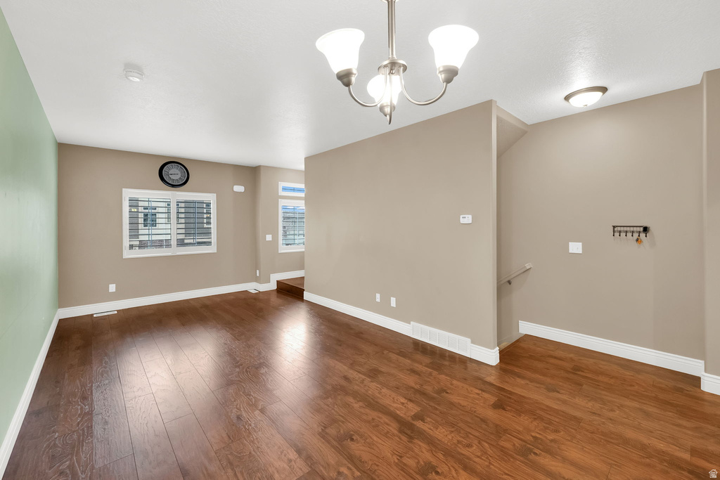 36 E OPEQUON RD Sandy, UT 84070